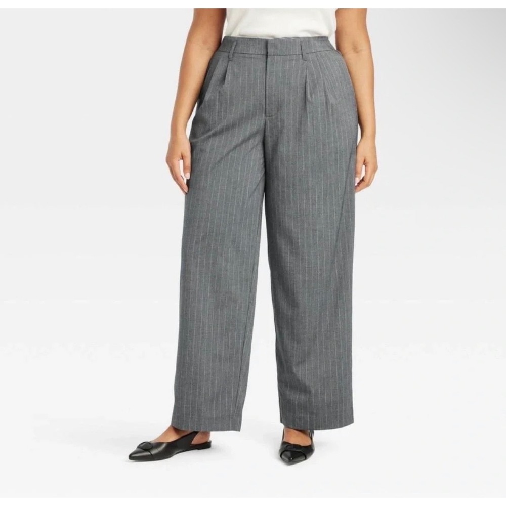 A New Day Women Gray Pinstripe Wide Leg Pleated Trousers Size 17 XXL